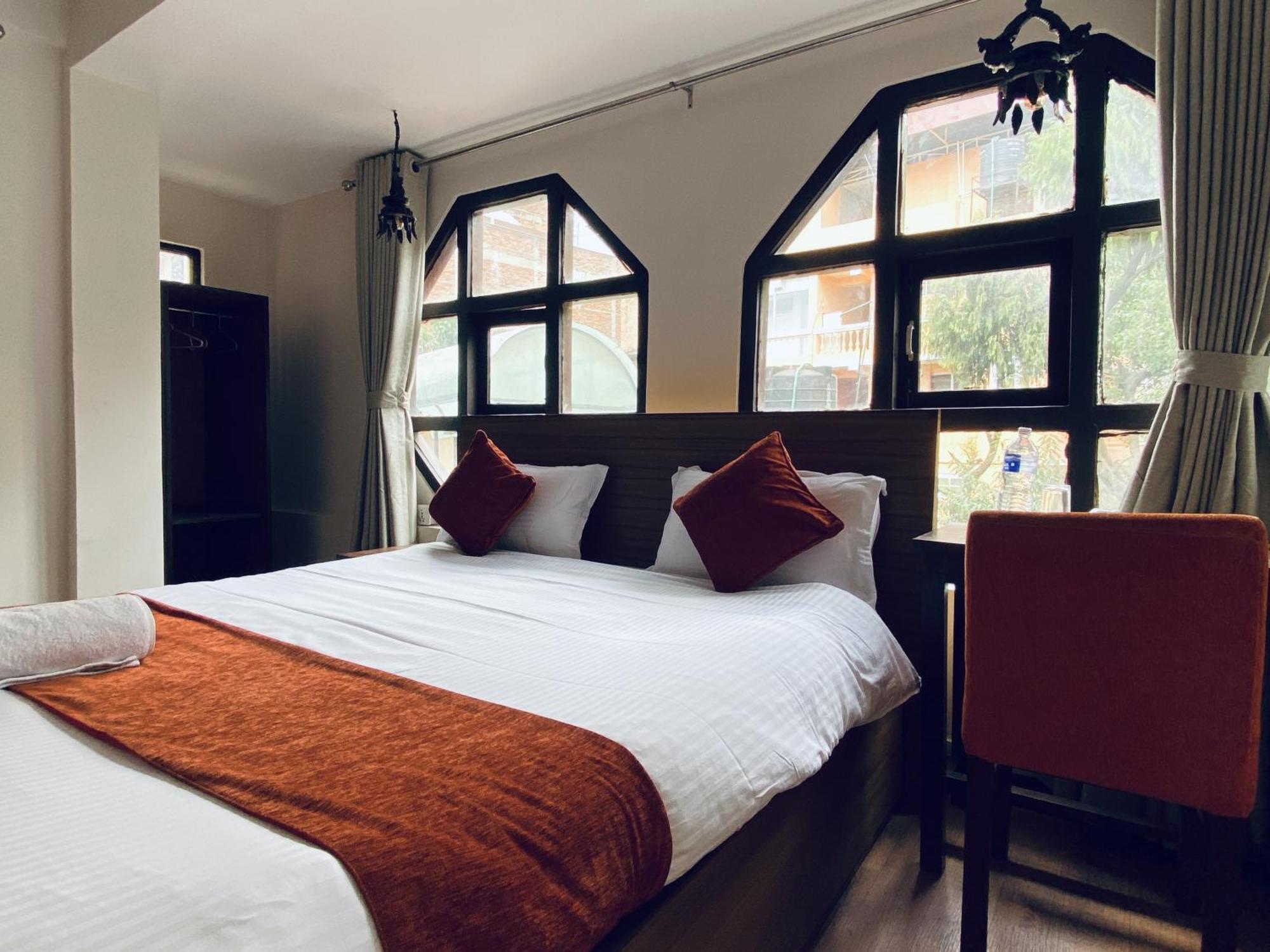 Hotel Pala Kathmandu Exterior photo